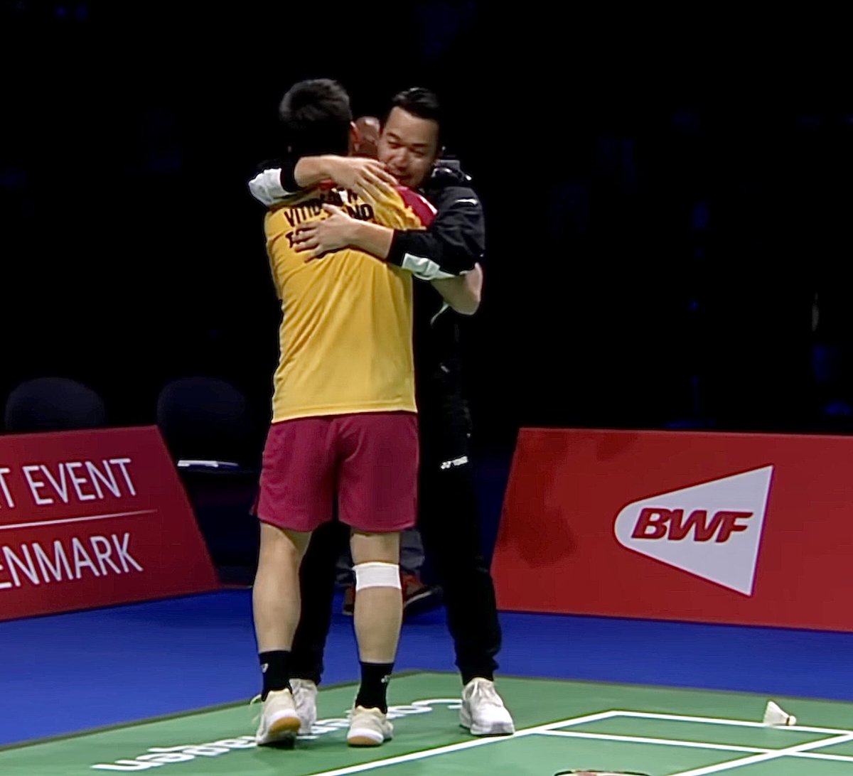 steenschleicher's tweet photo. #Top3TakeAways #MensSingle #WC2023 3) Kodai #Naraoka, not far away from Gold 2) H.S. #Prannoy dethroned #Axelsen on home soil and not far away from Gold 1) #Kunlavut #Vitidsarn, amazing resilience, took the steep road and not far away from G..arh forget it, ...what a player! https://t.co/31aNdy67Ww
