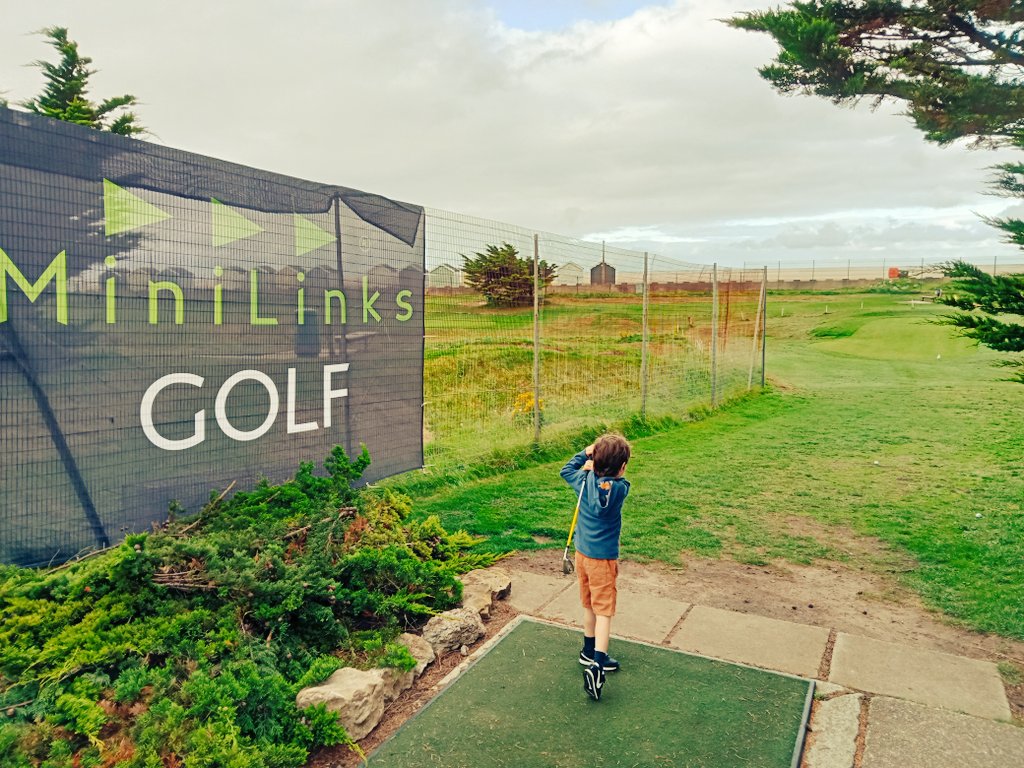 MiniLinksGolf's tweet photo. 'This is the 9am tee time @MiniLinksGolf 
On the tee from Lytham...... 5 year old LittleChipper Joe!'

Really pleased to be able to offer ⛳FREE JUNIOR GOLF in the World Famous Golfing town of #LythamStAnnes
@fyldecouncil @DiscoverFylde @atgolf_uk
#BankHolidayMonday
#BankHoliday https://t.co/XqSZgJJ4PT