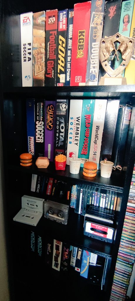 RetroGamingRev1's tweet photo. Some of the 'Commodore Corner' at RGR Towers.
#commodore #c64 #commodore64 #amiga #commodoreamiga #cd32 #commodorecorner #gaming #videogames #gamer #collector #boxcomplete #retrogaming #retrogames #retrogamingrevival #retrogamer #retro #tape #goal #sensiblesoccer #wembley https://t.co/5i88gkRrs1