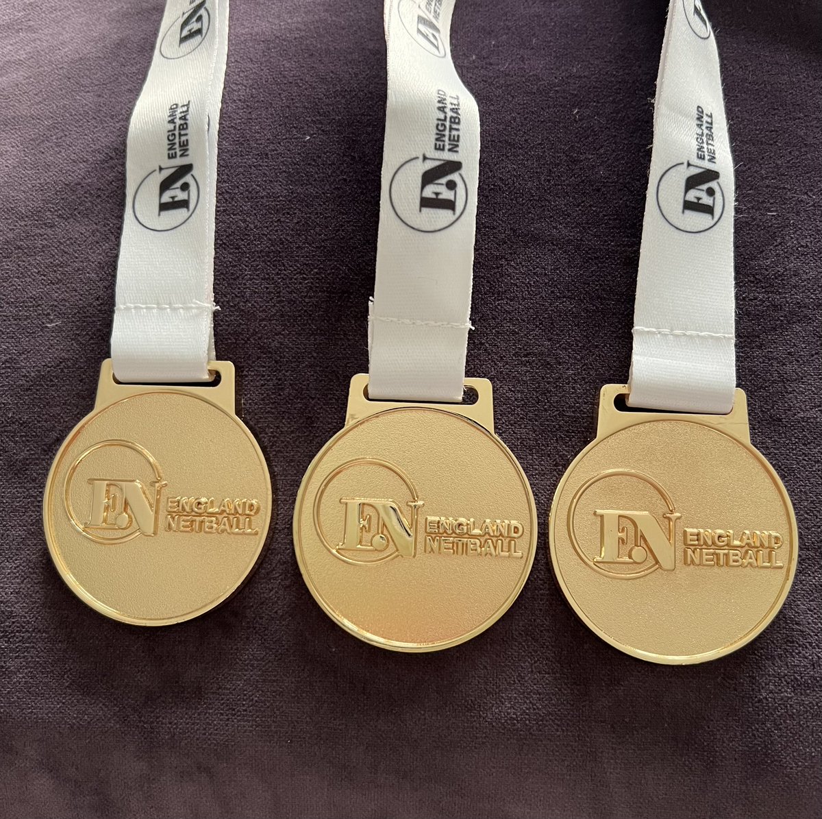 Dream season with London Pulse 3 Gold medals💗🖤U19 NPL League Champions U19 NPL Tournament Champions and U15 National Academies Tournament Champions