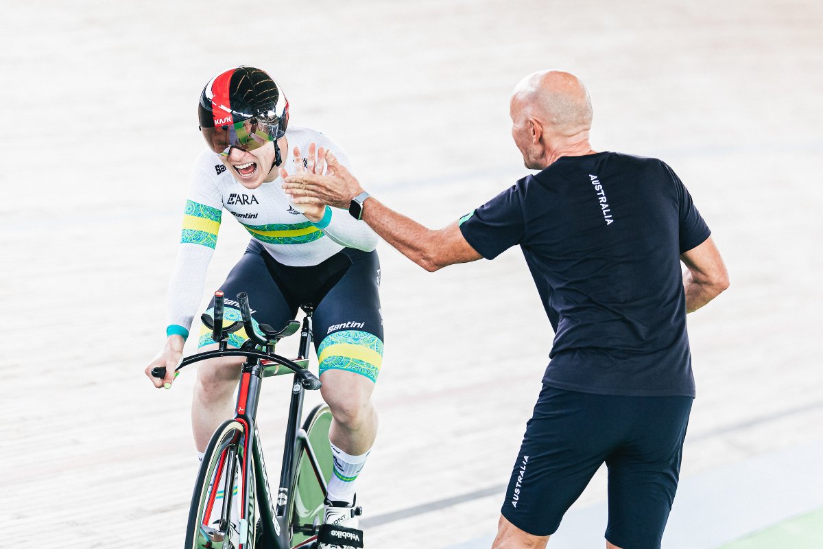 UCI_Track's tweet photo. That's the smile of a UCI Junior World Champion🤩🌈

Tayte Ryan 🇦🇺 was the fastest on the 1km Time Trial in #Cali2023 ahead of Nolan Huysmans🇧🇪and Ivan Samusev🙌 https://t.co/lRPfBwUjvO