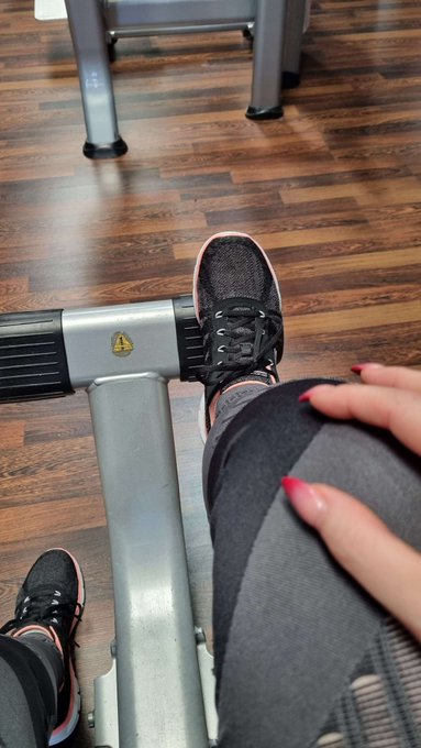 Hmmm love to train to punish weak men even more! https://t.co/FbY575q3eU<a href="/tag/footfetish"class="tags"><span>#footfetish</span></a><a href="/tag/footworship"class="tags"><span>#footworship</span></a><a href="/tag/soles"class="tags"><span>#soles</span></a>