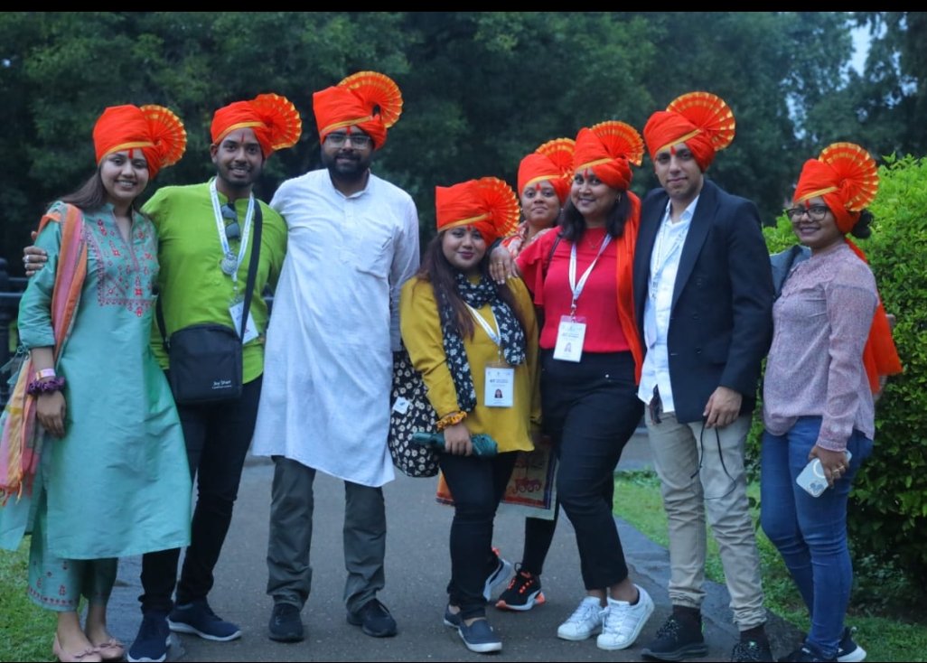 diaspora_india's tweet photo. The visit to Partner state- #Maharashtra ended for participants of #67KIP with the immersion in the vibrant culture of state at #ShaniwarWada in #Pune.
They witnessed the story of this historic monument & also wore a #Pheta to showcase their culture appreciation for the State. https://t.co/vsZUZmcVhy
