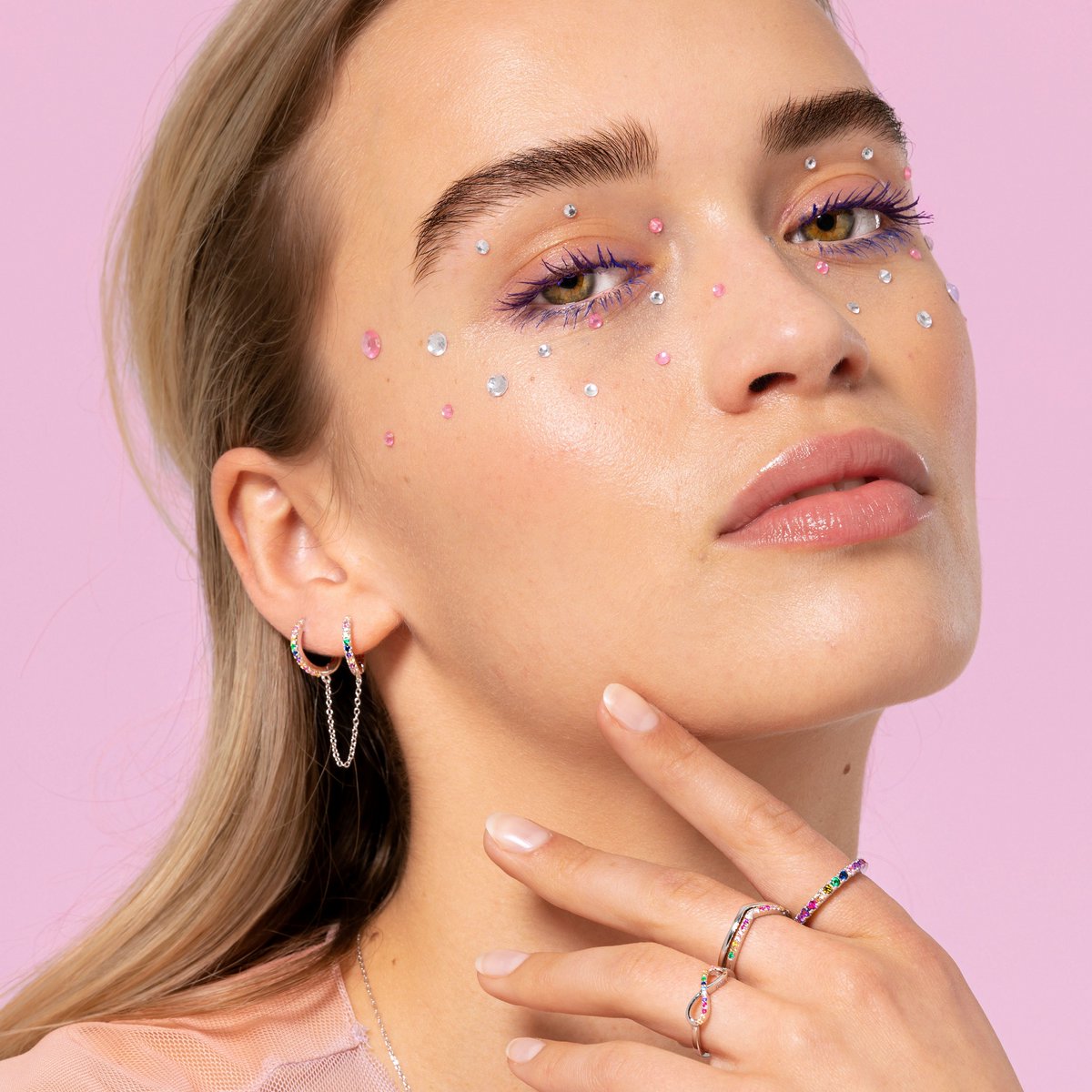 CCELTABLERO's tweet image. Potencia ese moreno tan glowy con la colección más favorecedora de Lotus Silver.
#tiendastimeroad
#timeroad

📍 #CCElTablero 🌅
ℹ️ cceltablero.com

#joyeria #joyas #anillos #pulseras #colgantes #accesoriosmoda