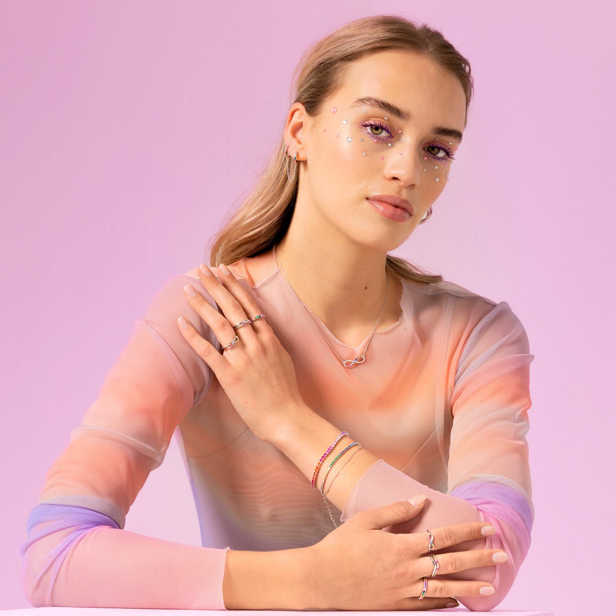 CCELTABLERO's tweet image. Potencia ese moreno tan glowy con la colección más favorecedora de Lotus Silver.
#tiendastimeroad
#timeroad

📍 #CCElTablero 🌅
ℹ️ cceltablero.com

#joyeria #joyas #anillos #pulseras #colgantes #accesoriosmoda