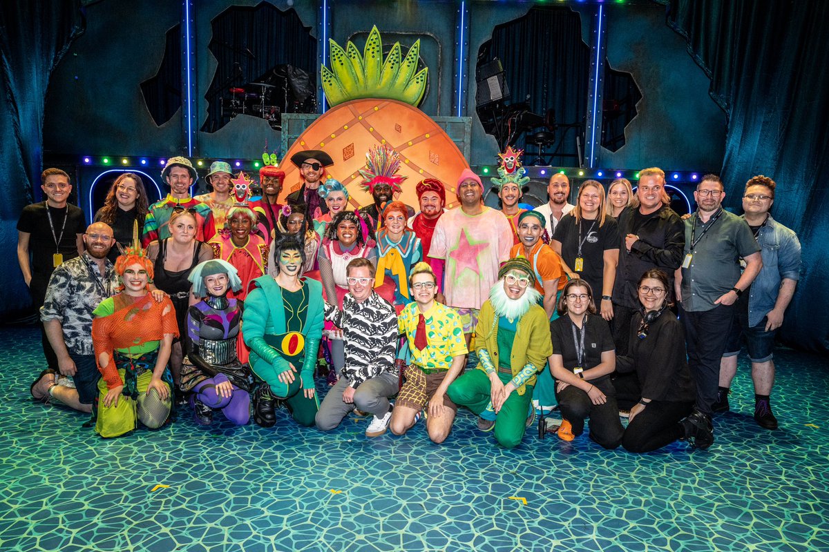 Our London run of The SpongeBob Musical has comes to an end <a href="/southbankcentre/">Southbank Centre</a>, here’s a throwback to Press Night's full company picture with Kyle Jarrow #SpongeBobUKTour <a href="/SpongebobStage/">The SpongeBob Musical UK</a> <a href="/TomReadWilson/">Tom Read Wilson</a> <a href="/Divinadecampo/">Divina De Campo stream DECODED</a> Next stop: <a href="/TRPlymouth/">Theatre Royal Plymouth</a>.