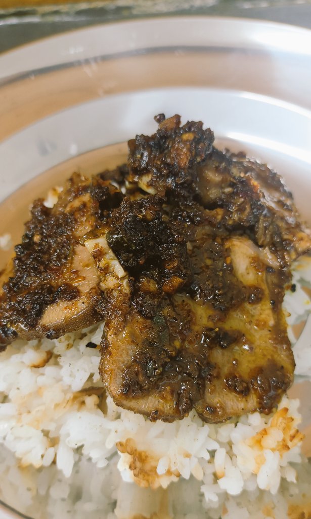 warpopski's tweet photo. "Lidah sapi bumbu hitam padang madura"

Saya tanya ke bang popo
"Nama menunya kok gitu bang?"

Bang popo:
"Menu ini gua liat di yutup, gua coba.. berhasil, tapi yang bikin dan up load orang padang"

dede ngntt!! https://t.co/2ZqS6I5INJ