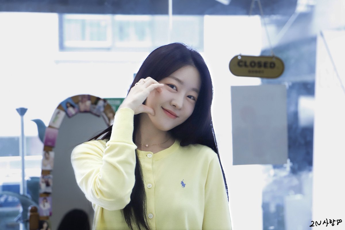 zn_sarang's tweet photo. #라붐 #LABOUM #유정 https://t.co/QrykuGbSFP