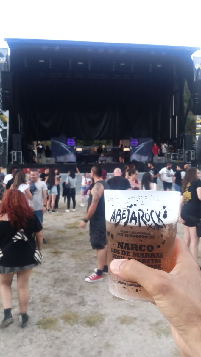 En el <a href="/AbejaRockFest/">AbejaRock</a> la semana pasada! Fuerza compañero!