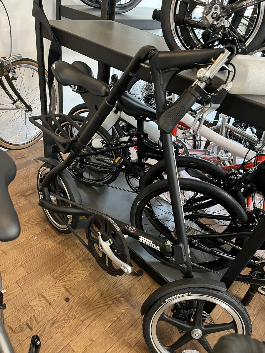KitchenVelo's tweet photo. #STRiDA #ストライダ
旧価格LTあります
税込103900円
キックスタンドサービス

マットブラックとレッドのみです

#折りたたみ自転車 https://t.co/ep3v6QEhlp