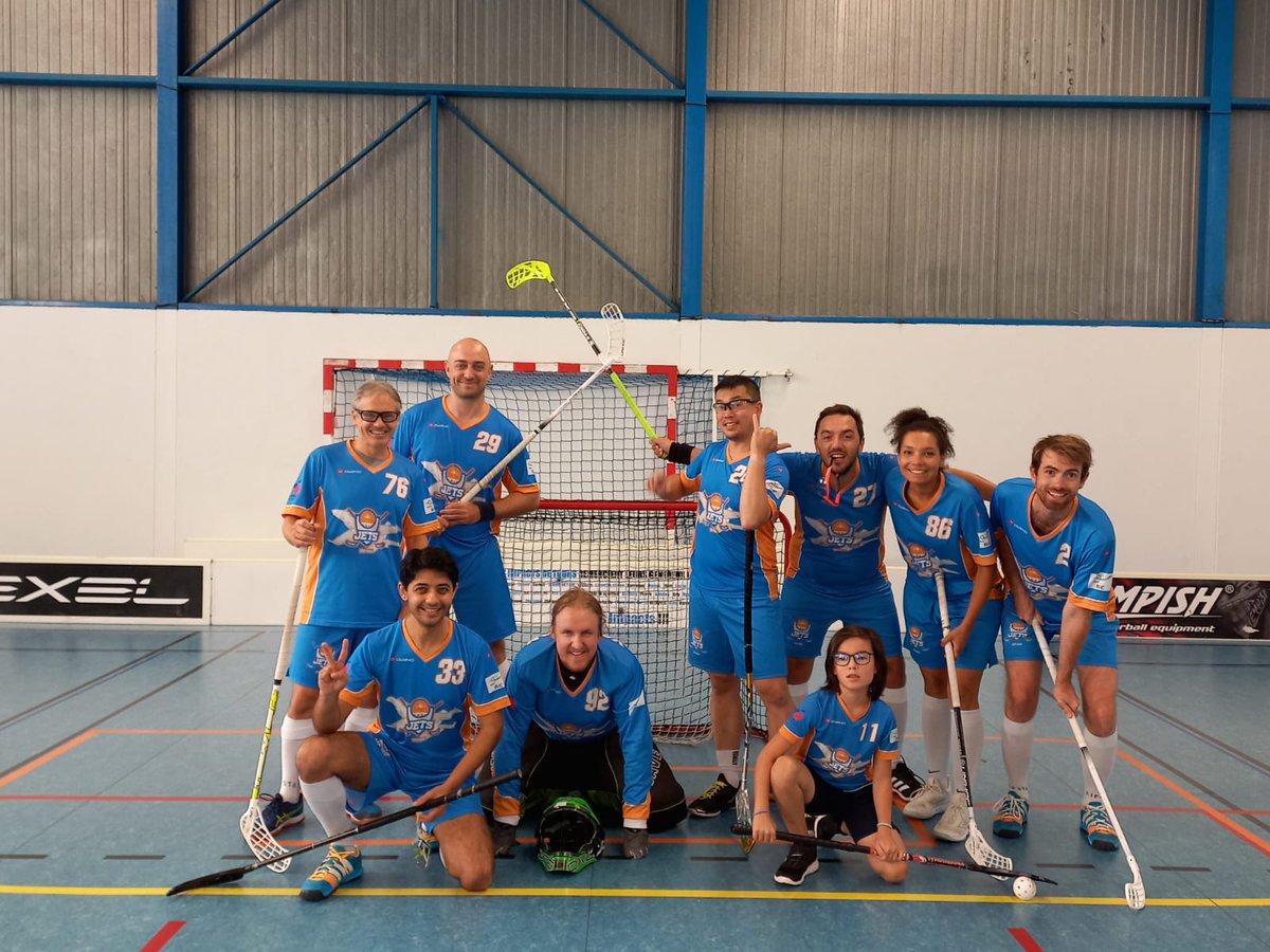 Les Jets ✈️ de #Buc #Yvelines ont participé ce weekend  au "FIST", tournoi amical de #floorball #hockey organisé par "Les impacts de Tours" 🏒🥅 Merci aux organisateurs 👏 et aux clubs participants, l’ambiance était top 😃