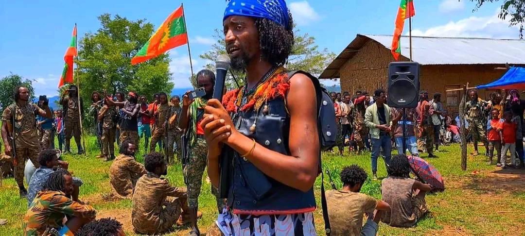 hawwiijatani's tweet photo. humnaa qabsiicha  golabuuf hidhatee!

        EBIFAMTOOTA marsaa harkaan qabii Jedhamu G/H/guduuru walaggaatti Eebbisisaa Oole!

ABO-WBON haa waaru!✊🏾❤💚❤️ https://t.co/eYKi452jFo