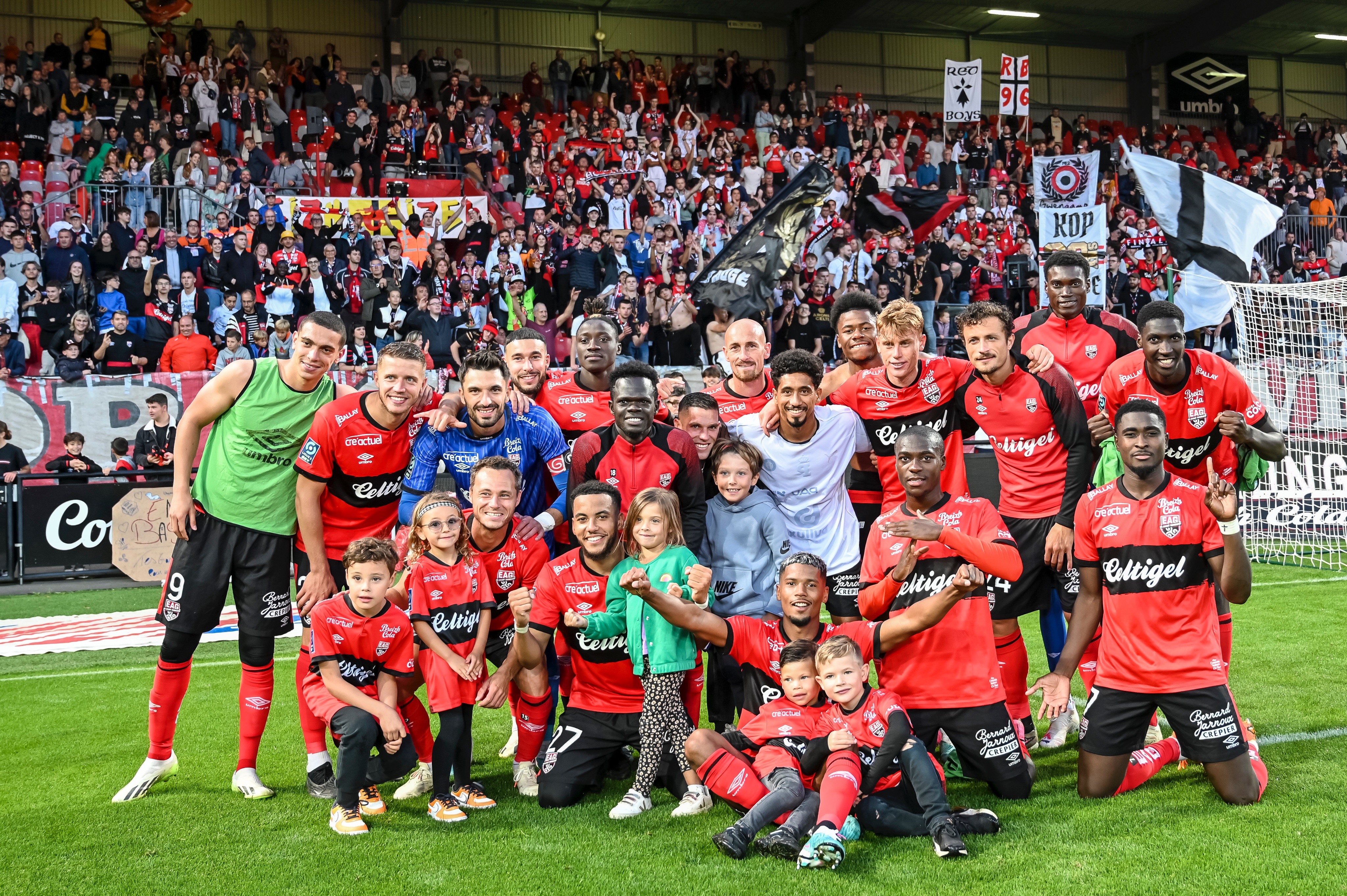 [J4] EA Guingamp 4-0 Pau FC - Page 7 F4n1k8gXMAEui5K?format=jpg&name=4096x4096