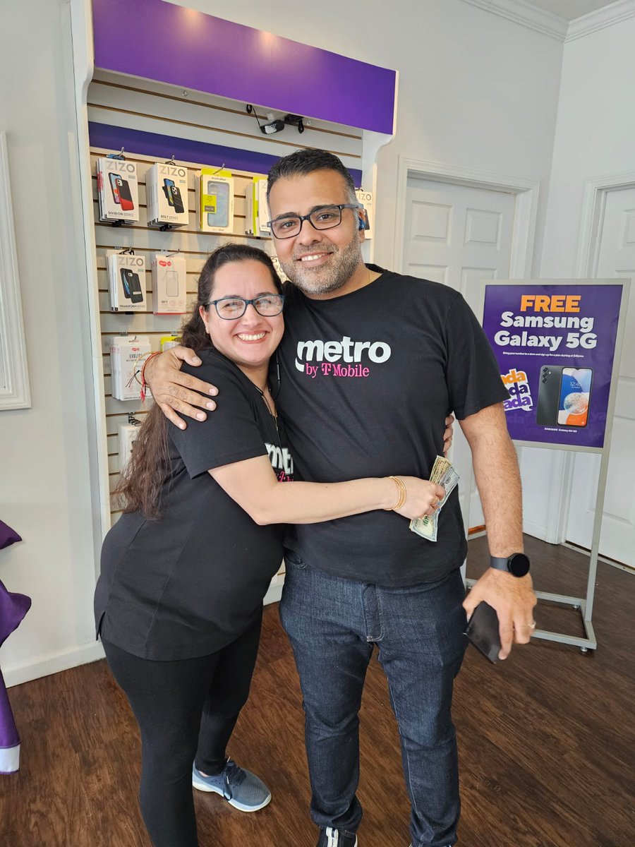 Dare I say...She's the best........... our MVP 🏆 Our Birmingham location kills that ranker. #metrobytmobile #nadayadayada #MVP #stellarwireless