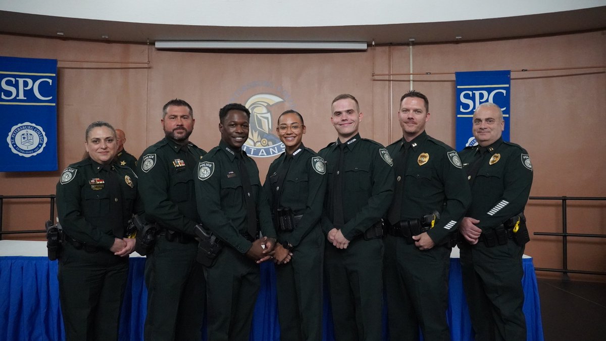 USFPDTampa's tweet photo. Join us as we welcome: PO Maxey, PO Rodriguez-Soto, &amp; PO Sloss. 
Together, they are the next in line to become proud members of the USFPD. 
Today marks their first day of Phase I training. 👏👏👏#USFPD https://t.co/qW9w12Nt5r