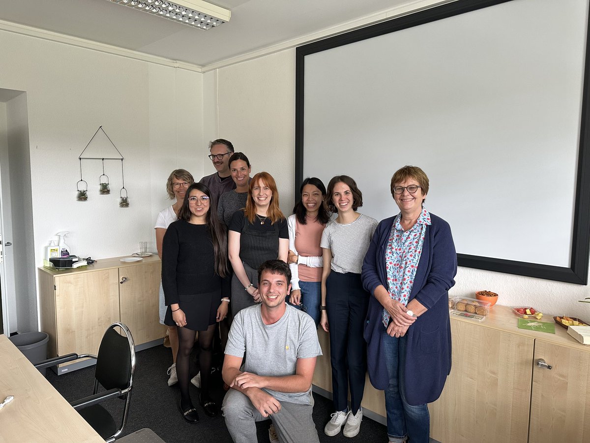 This week will be my last one at the @BabylabPotsdam before moving to Barcelona to start my @MSCActions postdoc. I have learnt so much these past 8 years and although we’ll keep working together I will miss the team💙 (Many missing on the photo) #seeyousoon