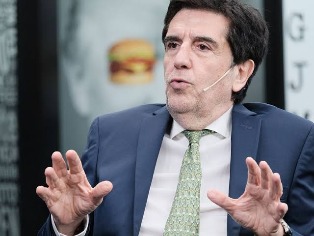 laderechadiario's tweet photo. 🇦🇷 | Los extravagantes pedidos de Carlos Melconian para aceptar ser Ministro de Economía de Bullrich: Un staff de 80 asesores, el control total sobre el Banco Central y que no lo crucen con @JMilei al aire en la televisión. https://t.co/dfTdRS5KXv