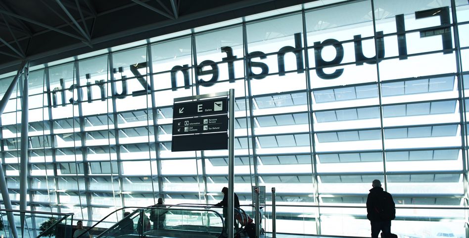 ZürcherHandelskammer (@zhk_ch) on Twitter photo 👌✈ Das ist eine gute Nachricht: Der Zürcher Kantonsrat anerkennt die Wichtigkeit der Pistenverlängerungen am <a href="/zrh_airport/">Zurich Airport</a>. Unser Kommentar zum Entscheid und eine Einordnung der Bedeutung des Flughafens Zürich unserer Direktorin <a href="/regine_sauter/">Regine Sauter</a> 👉 zhk.ch/de/wirtschaft-… 👌✈ Das ist eine gute Nachricht: Der Zürcher Kantonsrat anerkennt die Wichtigkeit der Pistenverlängerungen am <a href="/zrh_airport/">Zurich Airport</a>. Unser Kommentar zum Entscheid und eine Einordnung der Bedeutung des Flughafens Zürich unserer Direktorin <a href="/regine_sauter/">Regine Sauter</a> 👉 zhk.ch/de/wirtschaft-…