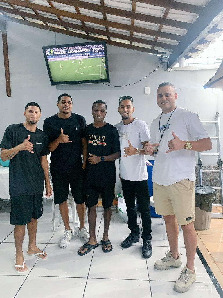 Sobre ontem com os crias 🤙🏼