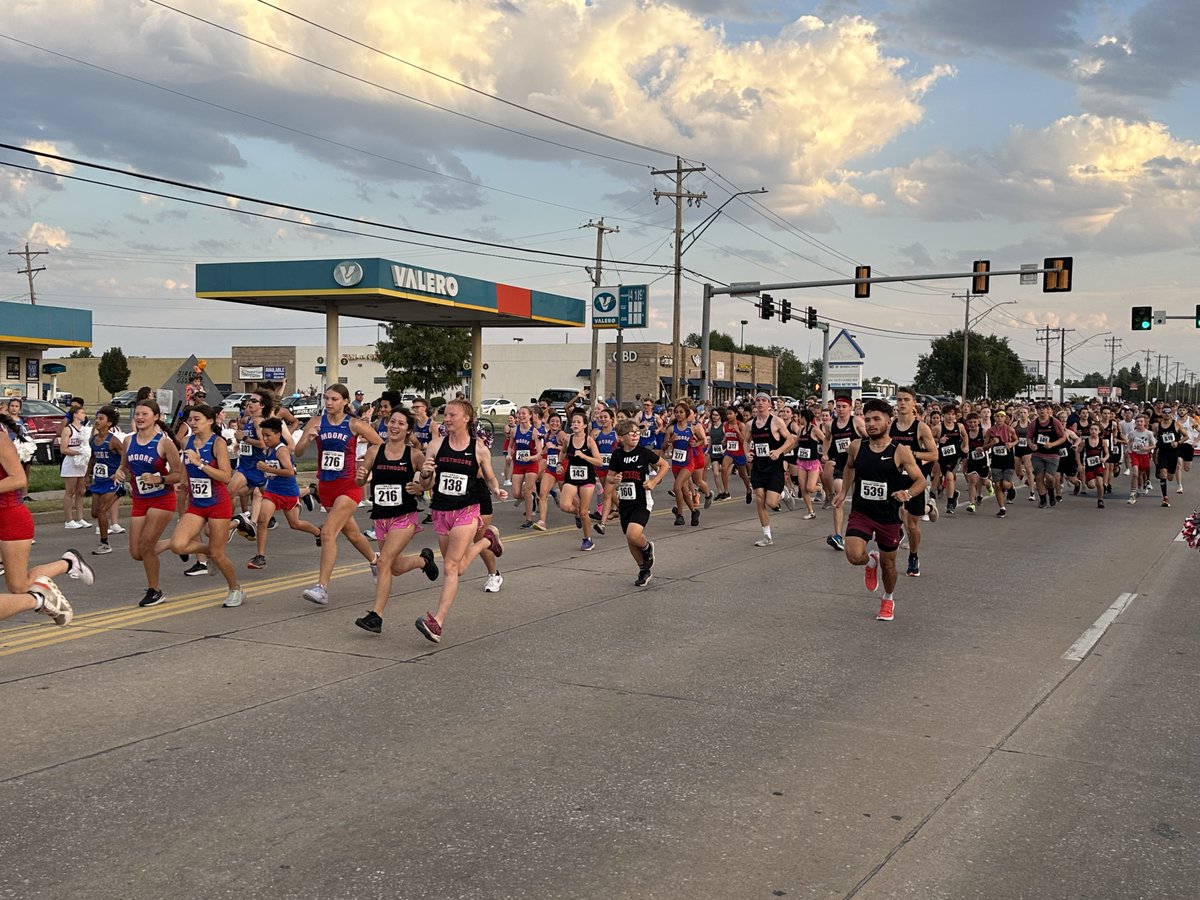MoorePublicSch's tweet image. Congratulations, Moore High School senior Aidan Jimenez and community runner Ashley Carreon! They took the wins on Saturday during the Moore War Run 2023! #mpspride #moorewar #moorestrong
Another beautiful gallery from the Moore Monthly: tinyurl.com/bdcbc2dr