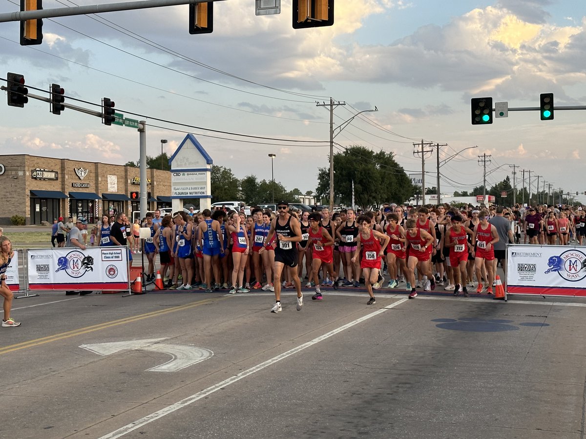 MoorePublicSch's tweet image. Congratulations, Moore High School senior Aidan Jimenez and community runner Ashley Carreon! They took the wins on Saturday during the Moore War Run 2023! #mpspride #moorewar #moorestrong
Another beautiful gallery from the Moore Monthly: tinyurl.com/bdcbc2dr