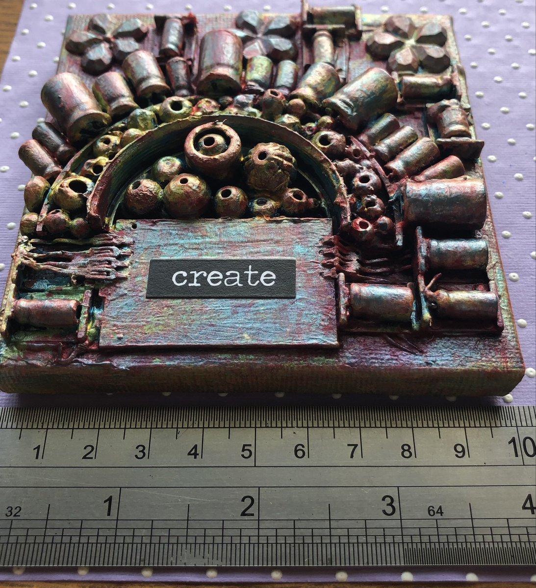 ButtonSteampunk's tweet image. #create #canvas #canvaspainting #canvasart #mixedmedia #assemblage #assemblageart #inspirationalquotes #inspirational #steampunkbutton #rainbow #rainbowart #rainbowartwork