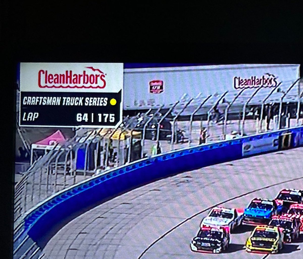 Wabigama's tweet image. #CleanHarbors175