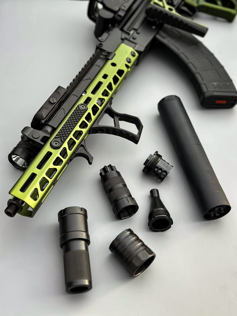 JMacCustoms's tweet photo. Whatโs your favorite JMac muzzl3 device? ๐คทโโ๏ธ
#muzzledevicemonday
๐ธ: @sumnlikeaboss https://t.co/88D6J1lzZA