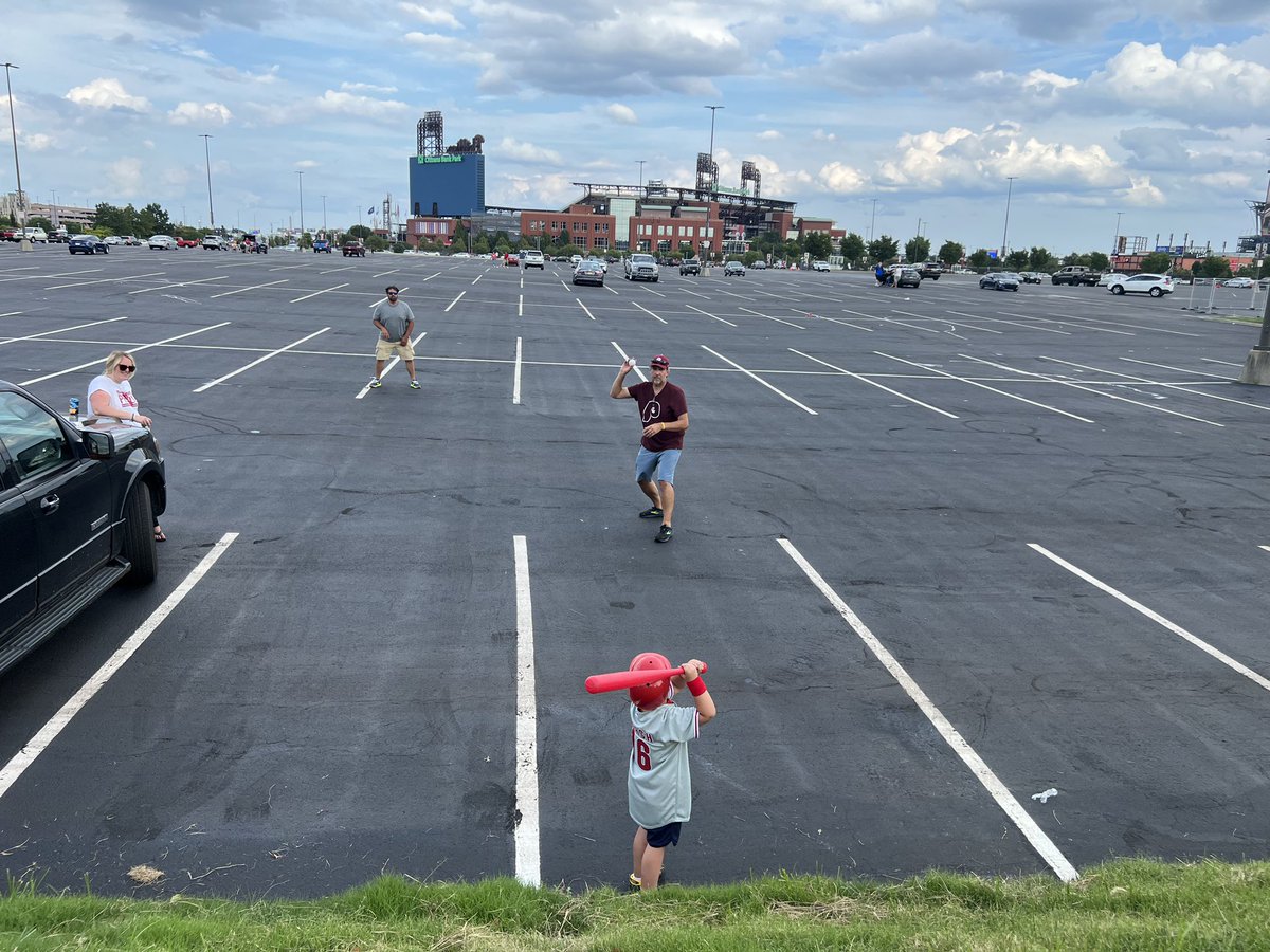 ThommyShep19's tweet photo. @brandon_marsh22 @Phillies #Phillies great day at #CBP yesterday, we scored my nephew’s son a #16 jersey, his fav player, wish u were in line up! Stayed to bitter end for swings in lot! https://t.co/Db6o6Yq9Vd
