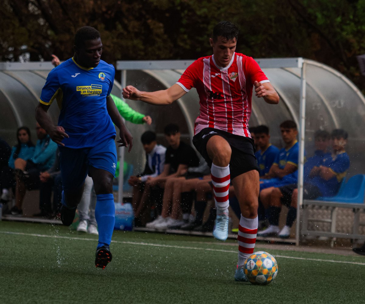 El Juvenil A de l'@apapoblesec es prepara per la seva estrena a #LNJ7

Fins ara, bones sensacions dels de @RPelliteroV  durant la pretemporada:

✅5-3 vs Atlètic Vilafranca (#1cat3)
✅2-1 vs CF Badalona (#DHJ3)
❌0-1 vs EE Guineueta (#LligaElit)
✅1-0 vs Unificacó Llefià (#1cat2)