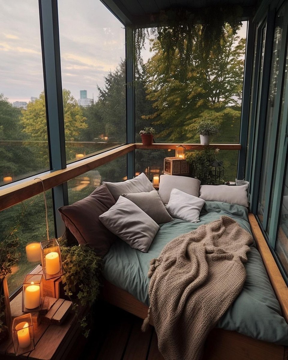 Interiorhunt11's tweet photo. Cozy balcony https://t.co/vHwwA7T4RH