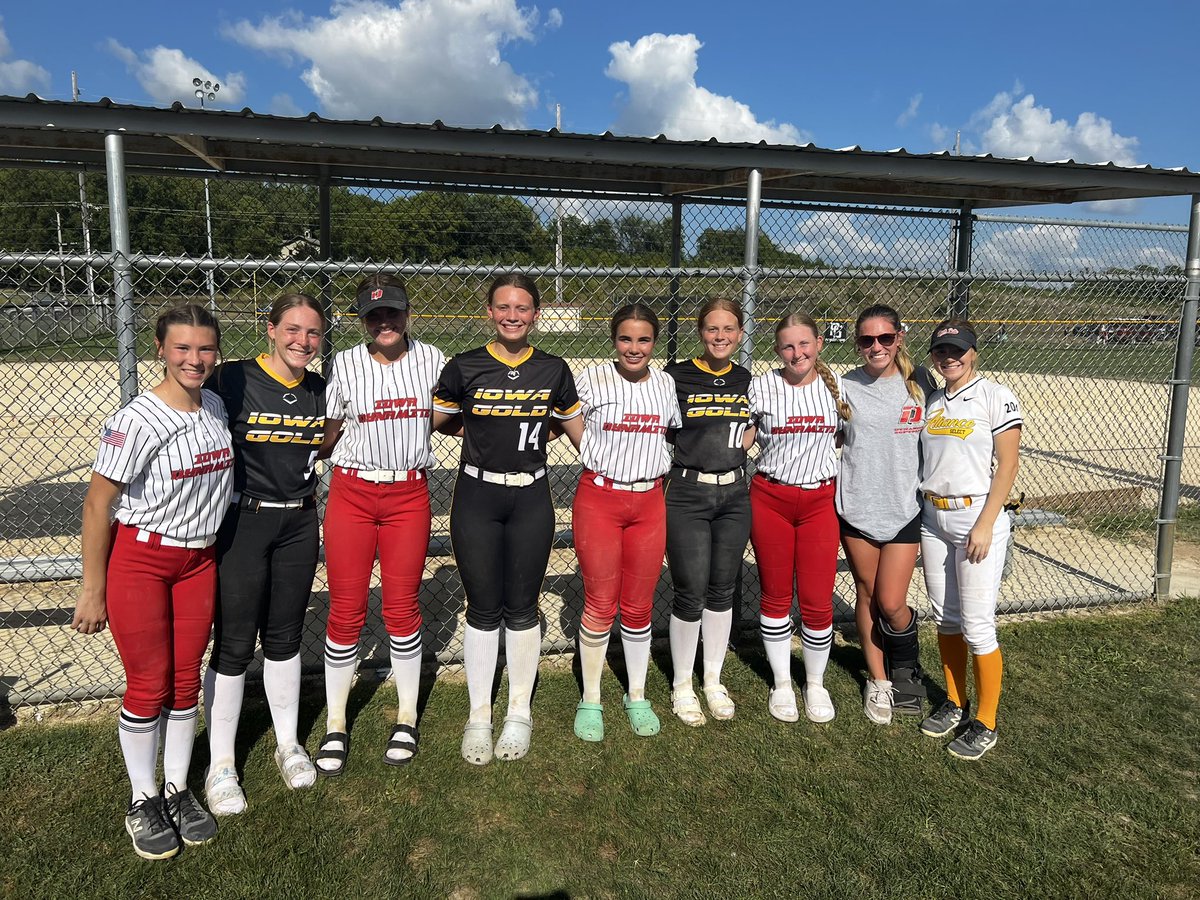 Great first weekend with Iowa Gold! We went 4-0-1 this weekend. I batted .333 with an obp of .571. Great to see some of my high school teammates at the fields as well!