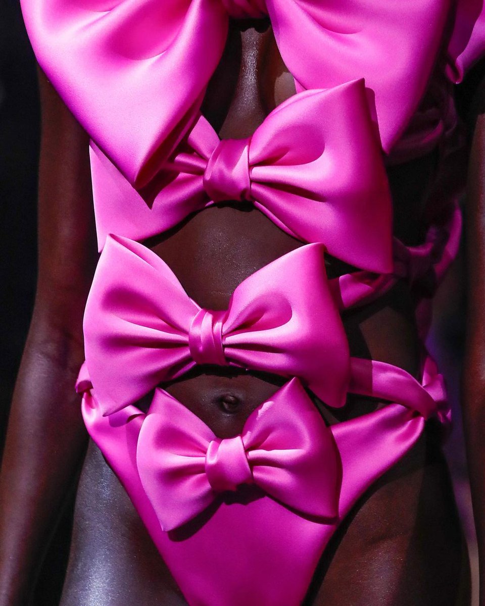 Viktor & Rolf couture aw23 details