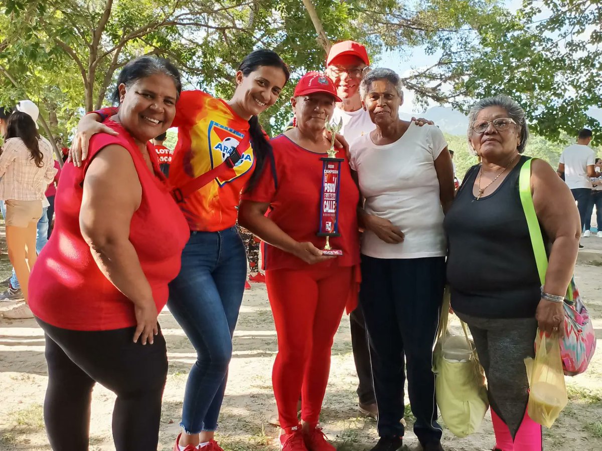 PsuvMBI's tweet photo. #28Ago | #Aragua
#ElPsuvSeLajuegaEnLaCalle
Vayan nuestras #felicitaciones al gran equipo de #BolasCriollas que representó dignamente a nuestro municipio #MBI y logró el subcampeonato estadal en esta disciplina.
👏🚩
#FelizLunes
#ConéctateConMaduro
@NicolasMaduro @PartidoPSUV https://t.co/oExT8tm5RI