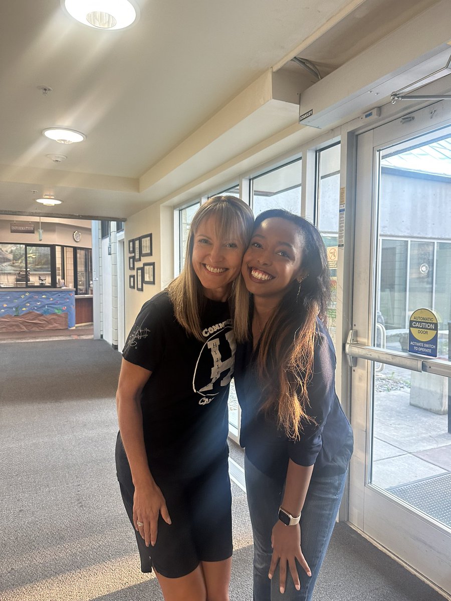 SydneyCharlesTV's tweet photo. This is Jene Ray, the Associate Director of the Northeast Community Center. She tells me her favorite part about hosting an event like this is seeing how the everyone comes together to help others in need. 

She’ll be at tonight’s Back to School event from 3-6 pm! 
@kxly4news https://t.co/DQwcHvwLSS