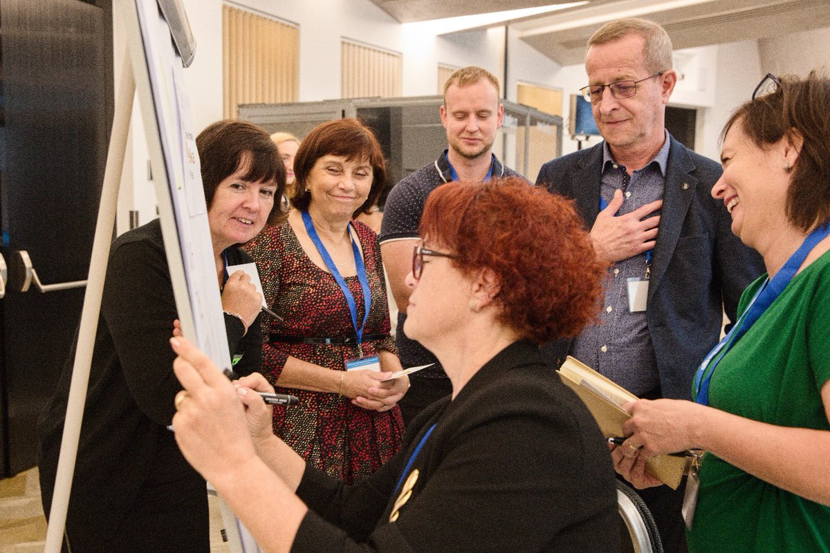 ZsofiaPusztai1_'s tweet photo. 🚨Excited to kick off the Early Warning Alert and Response workshop on safeguarding public health during emergencies! With collaboration between @WHO_Czechia & @WHO_Europe @ZdravkoOnline, and @szupraha, we're ready to take on health challenges together. #EWAR #PublicHealth https://t.co/7WCLVZZLwX