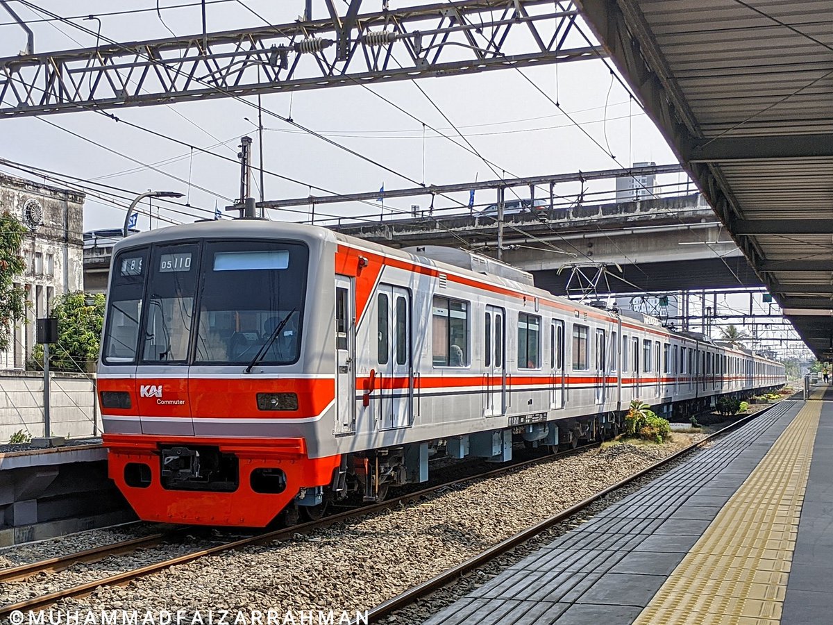 yoasobiloved's tweet photo. Pemain Jalur Pink Line.
TM 05-010F Ex Tozai Line.
#fotosepur #tm05 #tokyometro05 #tokyometro05series #05series https://t.co/7iCGYYdwJr