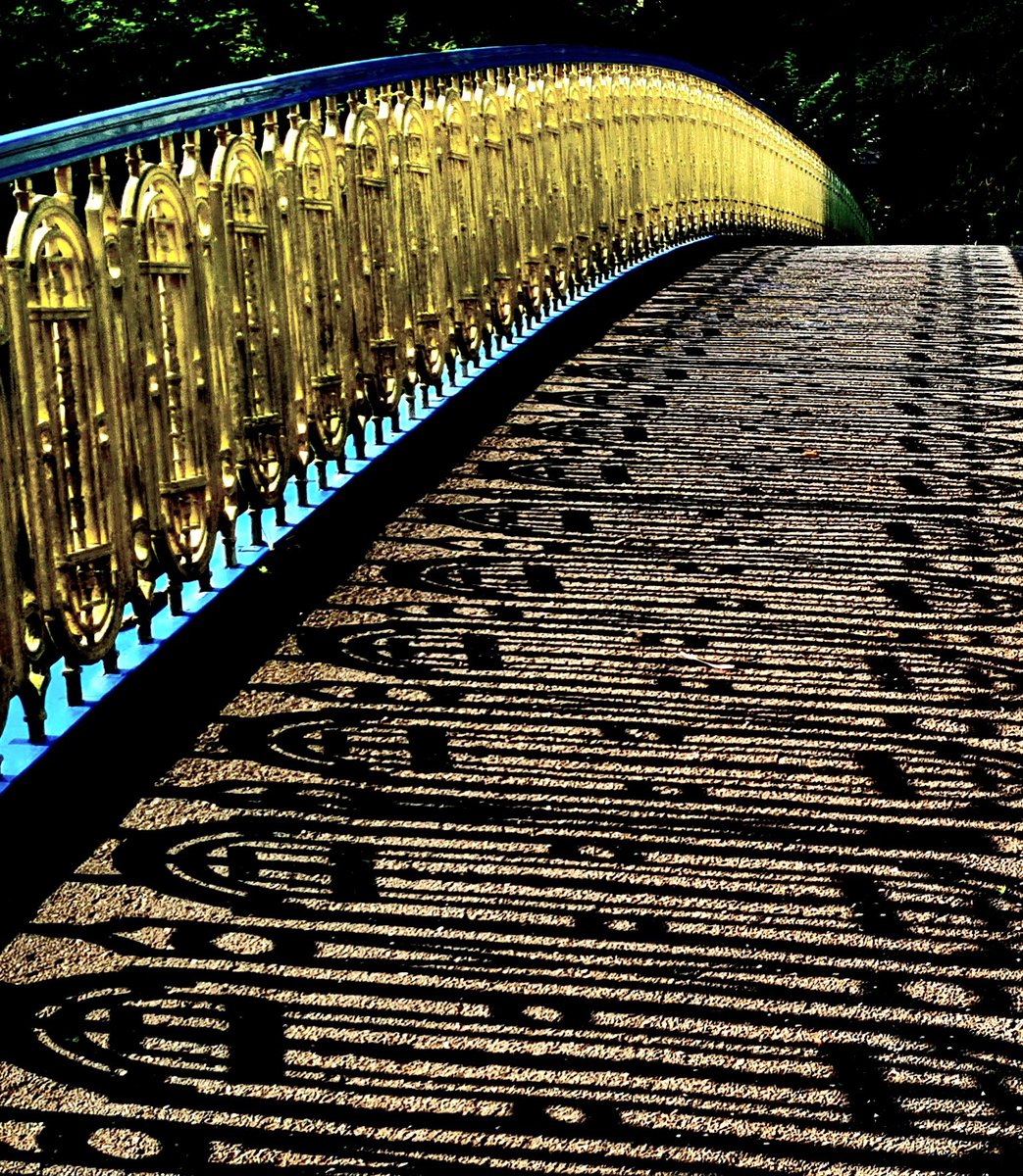 Shadows and light on the 1908 Humpback Bridge across the River Kelvin by the Glasgow Botanic Gardens. #glasgow #riverkelvin #glasgowbotanicgardens #kelvinwalkway #bridges #bridge #shadows #shadowsandlight