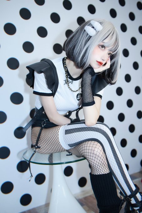 コスプレイヤーしろさきのTwitter画像34