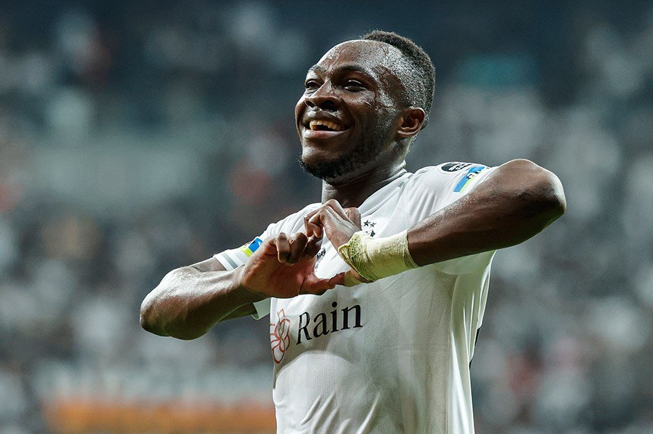 besiktastrend's tweet photo. 💰 Mısır Kulübü Al Ahly, Jackson Muleka için 5 milyon Euro'luk bütçe belirledi. 

⚫️⚪️ Beşiktaş, resmi teklif bekliyor.  Al Ahly, devre arasında da Muleka'yı istemiş ancak Siyah-Beyazlı kulüpten ayrılığa onay çıkmamıştı. https://t.co/hzvlL35W6l