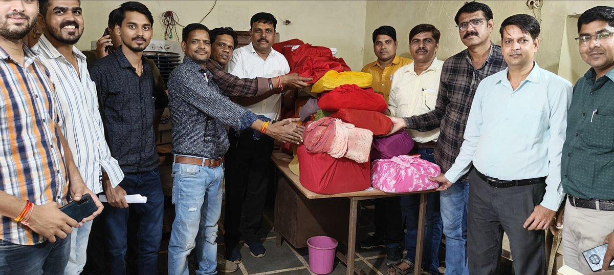 मध्यप्रदेश पटवारी संघ के प्रांतीय आह्वान पर पटवारियों का वेतनमान #2800gradepay करवाने के लिए आज दिनांक 28/08/2023 से अनिश्चितकलीन कलमबंद हड़ताल तहसील गुना जिला गुना 
#2800gradepay
<a href="/BJP4MP/">BJP Madhya Pradesh</a>
<a href="/ChouhanShivraj/">Shivraj Singh Chouhan</a>
<a href="/CMOfficeMP/">Shivraj Chouhan</a>
<a href="/JVSinghINC/">Jaivardhan Singh</a> <a href="/INCMP/">MP Congress</a> <a href="/DainikBhaskar/">Dainik Bhaskar</a> <a href="/MPTakOfficial/">MP Tak</a> <a href="/NDTVMPCG/">NDTV MP Chhattisgarh</a>