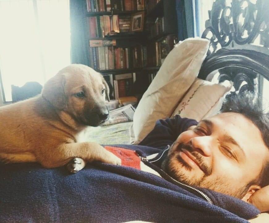 sourendrospeaks's tweet photo. Eena was sooo tiny !!! https://t.co/vOxENfrTa1