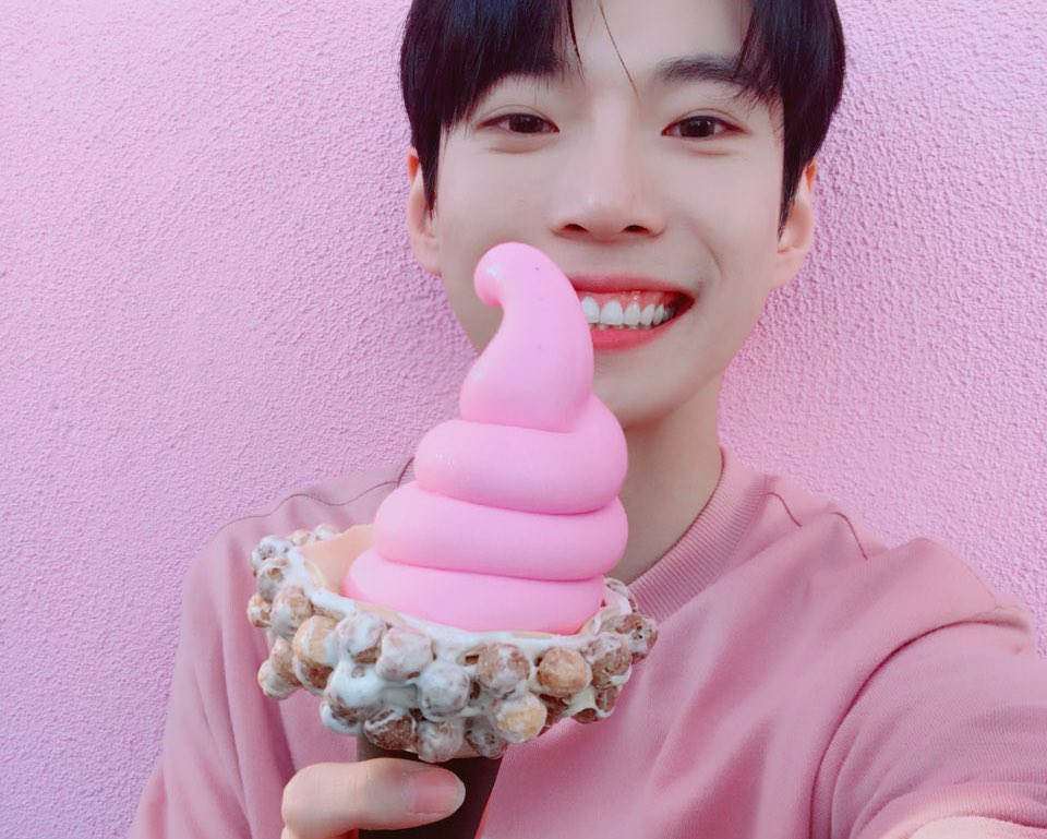 haemjjitokki's tweet photo. Doyoung                                  Dongyoung https://t.co/LAx8b64gch
