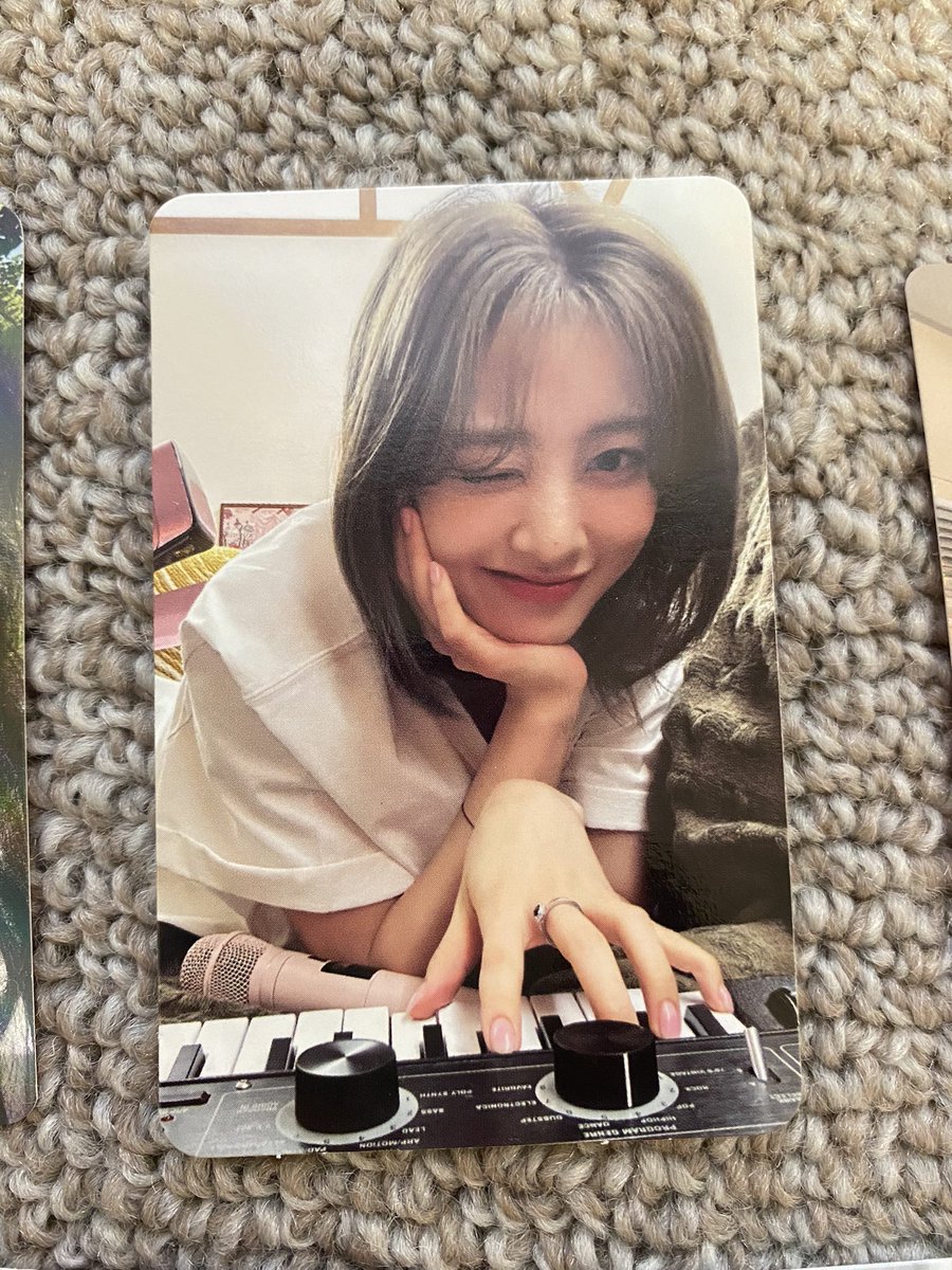 verycuteJihyo's tweet photo. ジヒョちゃんである時点でもう完璧なのですが、この茶髪やんちゃキュートなジヒョちゃんが最推しです。 https://t.co/UVeoaIrJdw