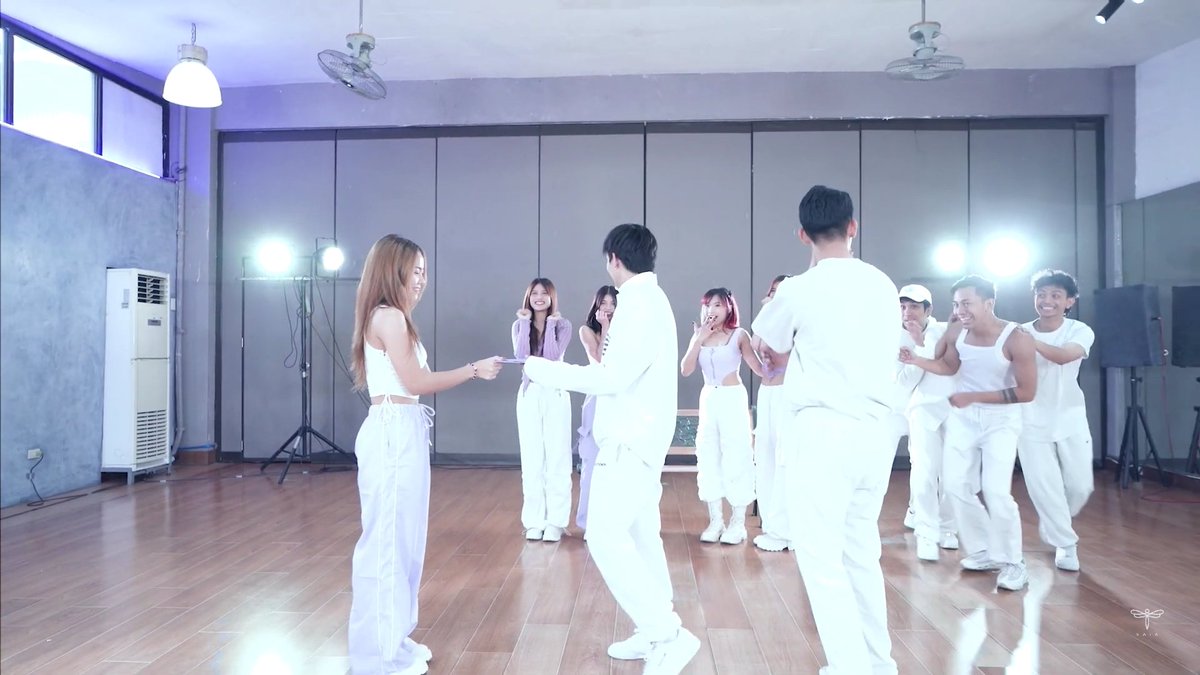 MoonNiAngela's tweet photo. ZAIA unsit a message. 
ZAIA changed emoji to 👍. 
ZAIA cleared nickname.
ZAIA lift the group.

KAIA DALAWAREMIIX DancePractice
#DalawaREMIIXDancePractice
#KAIA #DalawaREMIIXbyKAIA
@KAIAOfficialPH https://t.co/LLQHsIeESY