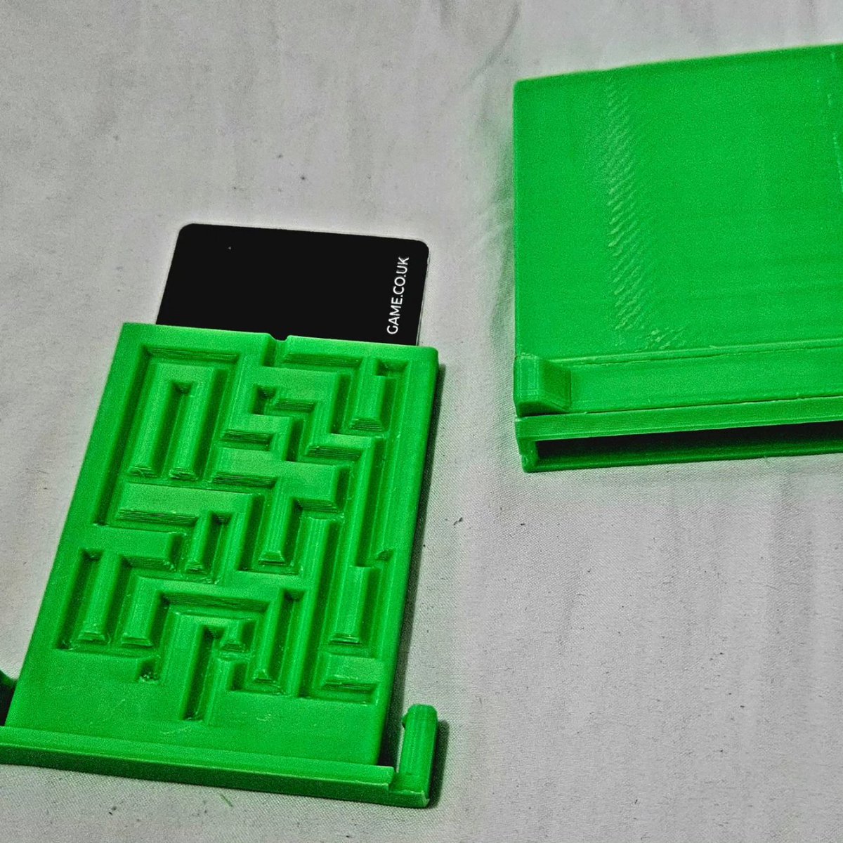HamsterPrints's tweet photo. Gift card labyrinth puzzle box #3Dprinting  #3dprints  #giftideas #labyrinth https://t.co/MsLAGqSjvO