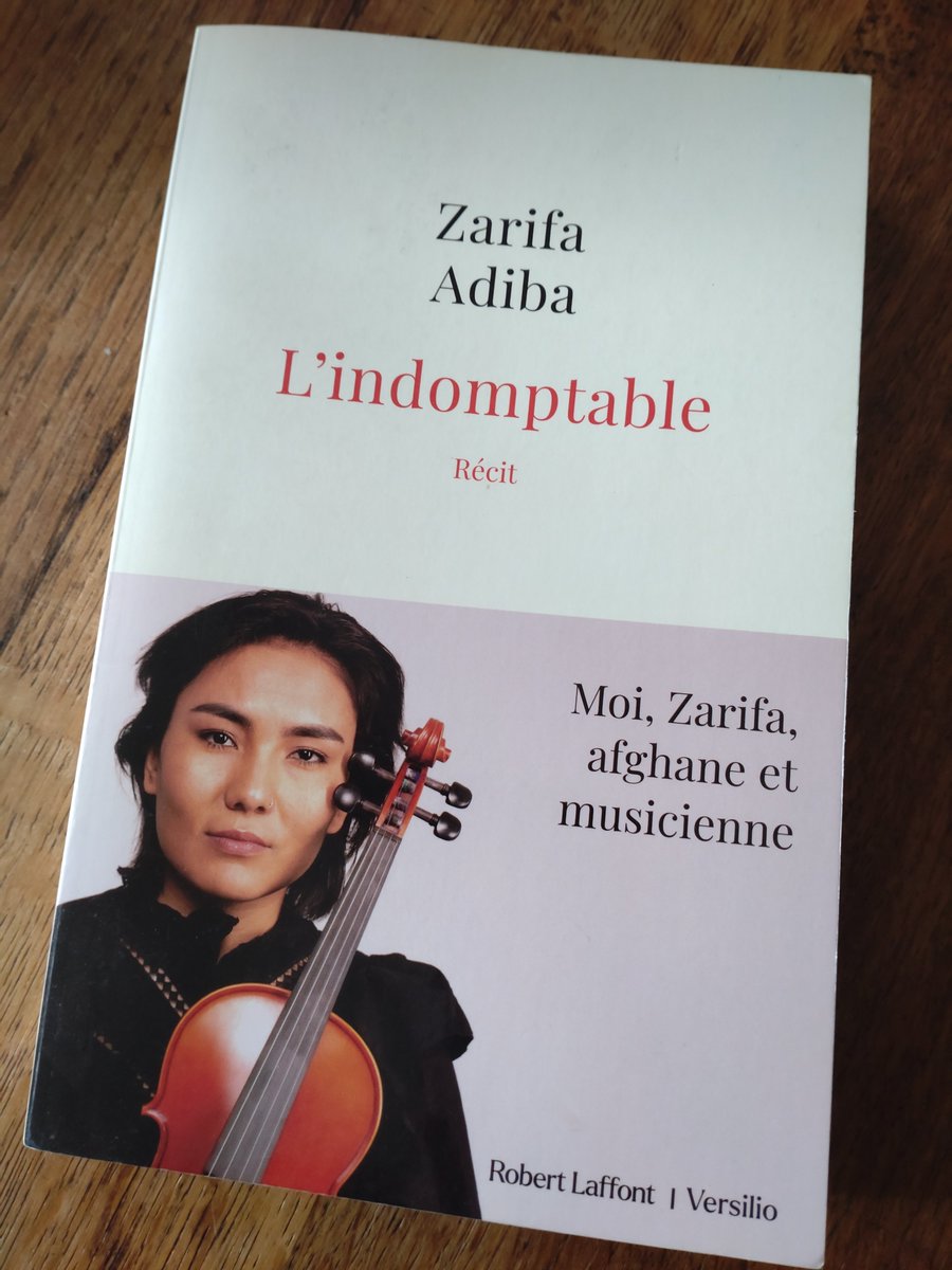 DannydudlowF's tweet photo. Je viens de terminer ce livre très émouvant de Zarifa Adiba. Il est difficile d'entendre parler de ses espoirs quant à l'avenir de l'éducation des filles, face aux restrictions inhumaines actuellement imposées en Afghanistan. https://t.co/m2zdRikd9p