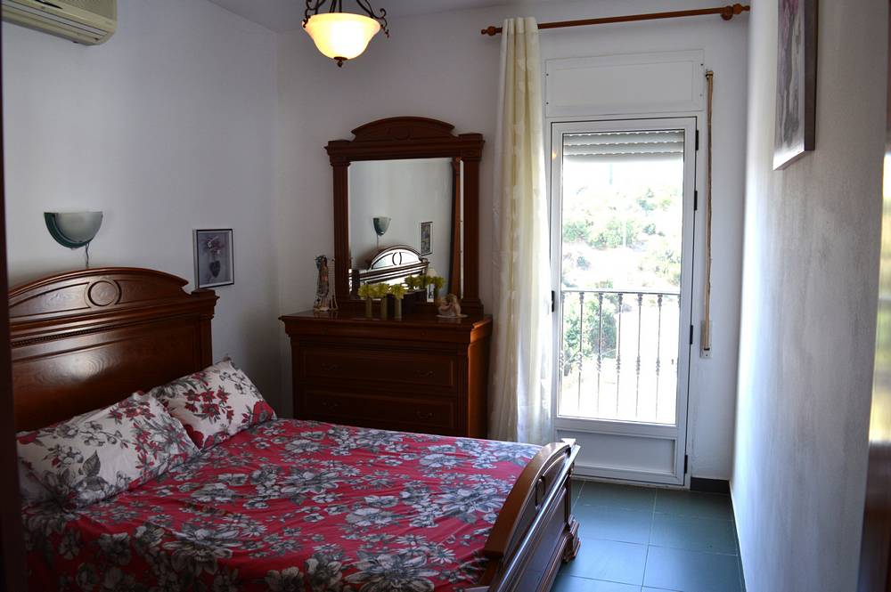 OliveHouseprops's tweet photo. OLV1942 NEW LISTING
3 bedroom townhouse in Bedar (Almeria) €140,000
https://t.co/jAM4CcISRA
#almeria #spain #spainrealestate #forsale #forsalehouse #forsaleproperties #newlisting #newlistings #townhouseforsale #inmobiliario #inmobiliaria https://t.co/Y9dv4BqFex