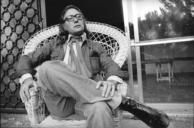 Metió la música en los periódicos. 
Tenía oído de tísico o de murciélago. 
Fue un generador de lenguaje. Un gran artista. 
Su prosa sigue viviendo hoy, 28 de agosto, día que conmemoramos su muerte.
El Pacumbral. #FranciscoUmbral