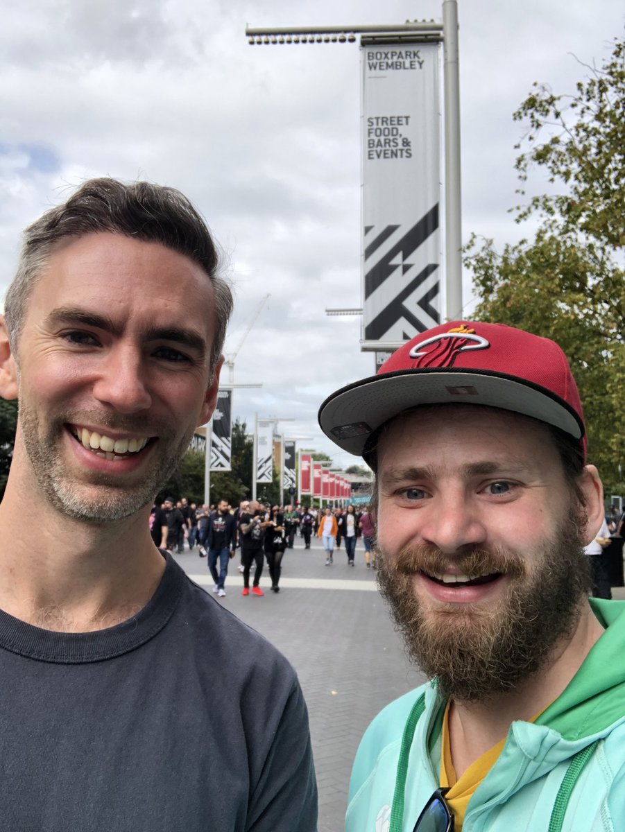 bfoc_studios's tweet photo. .@AEW #ALLIN was incredible. In my top 3 of live events I have ever been at. The crowd was amazing all night. But still highlight for me was getting to meet @OliDavis spoiler alert his even nicer in real life. #ALLIN #Supportwrestletalk #wrestletalk https://t.co/nIdyWQ5eCF